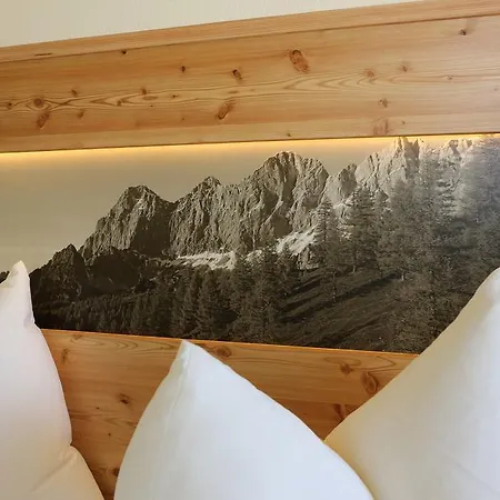 Gæstehus Alpenperle 3*